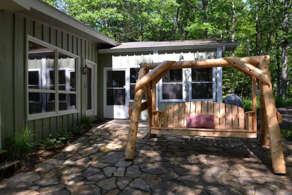Decompression Zone - Little Spider Lake Arbor Vitae Exterior foto